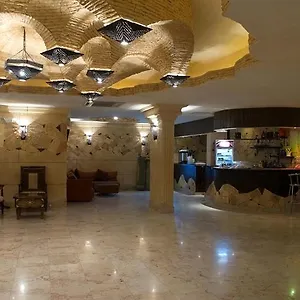 تحقق من التوفر